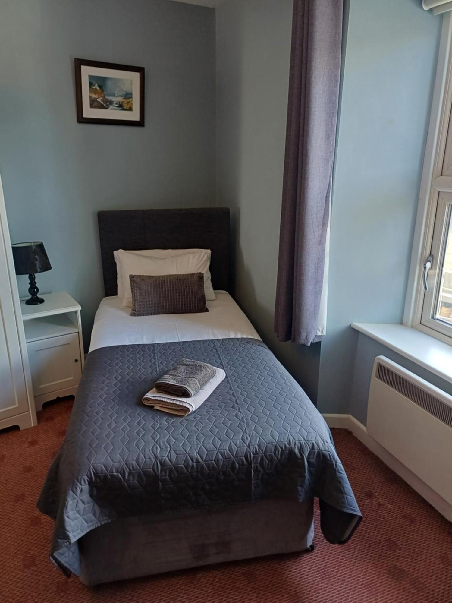 Clonbur House - One Bedroom Apartment 戈尔韦 外观 照片